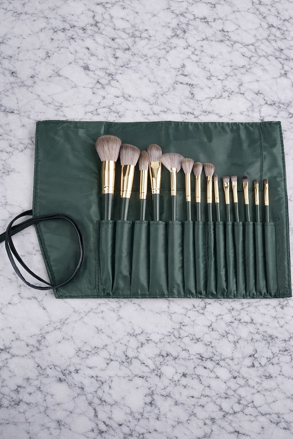 Sculpt & Smoke Σετ Πινέλων Μακιγιάζ 14 Τεμαχίων